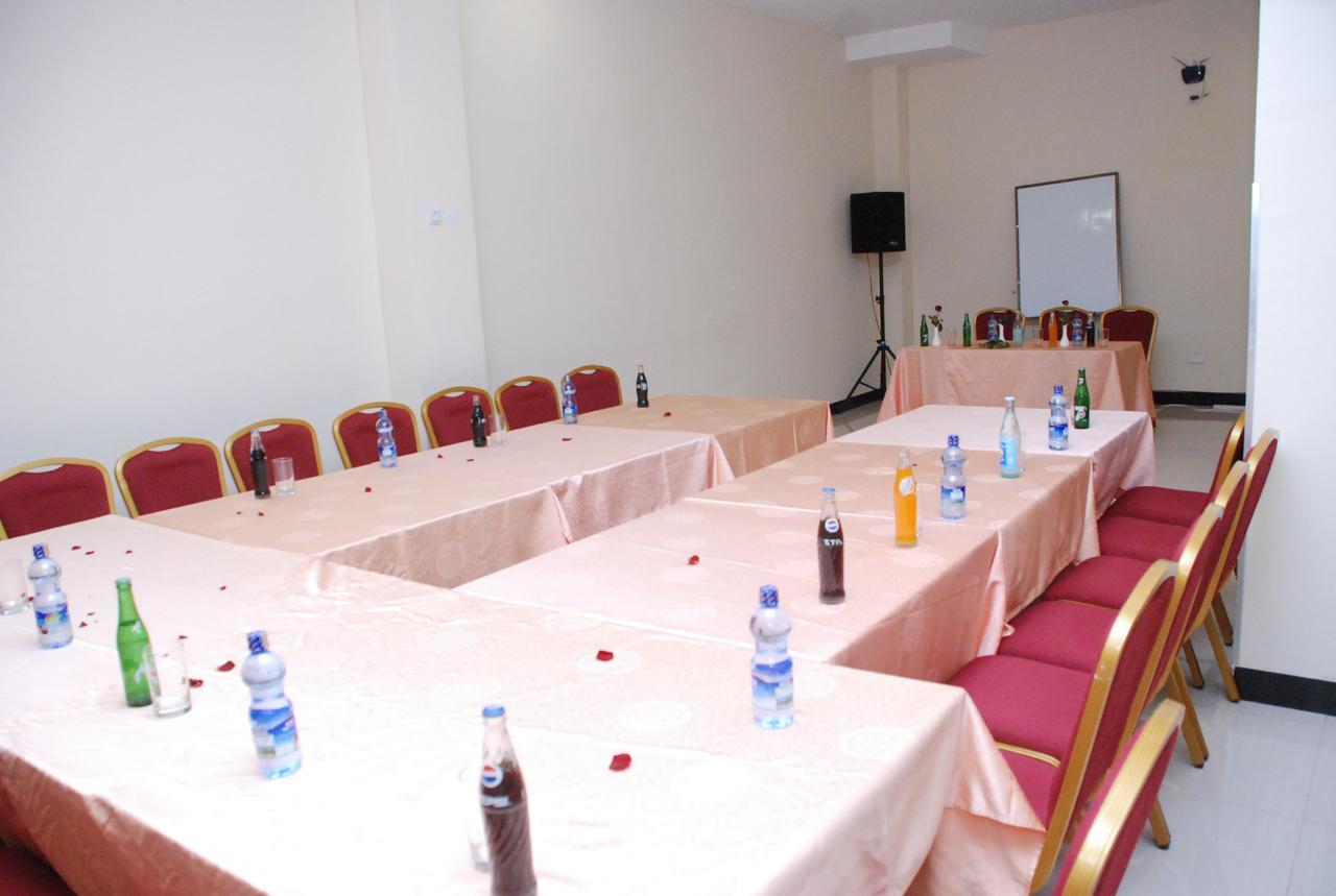 Asinuara Hotel Бахир Дар Екстериор снимка