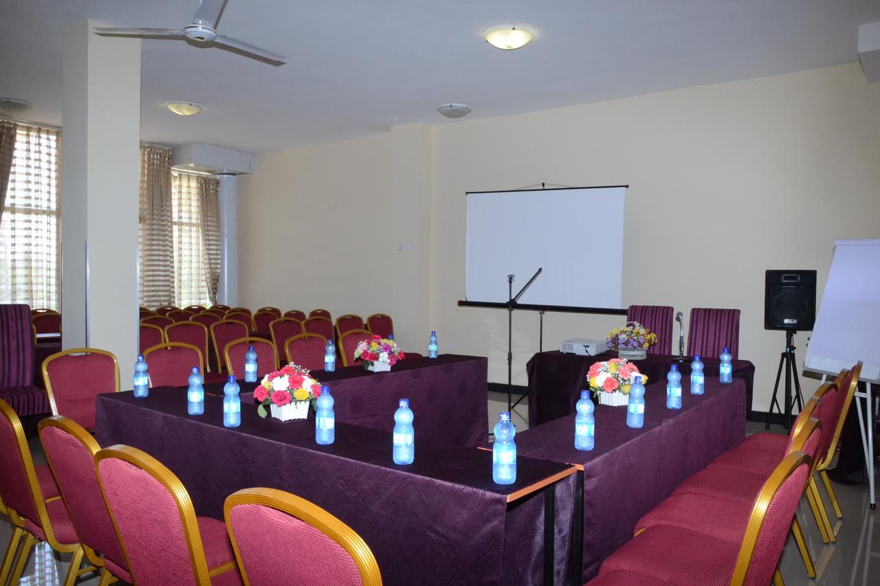Asinuara Hotel Бахир Дар Екстериор снимка