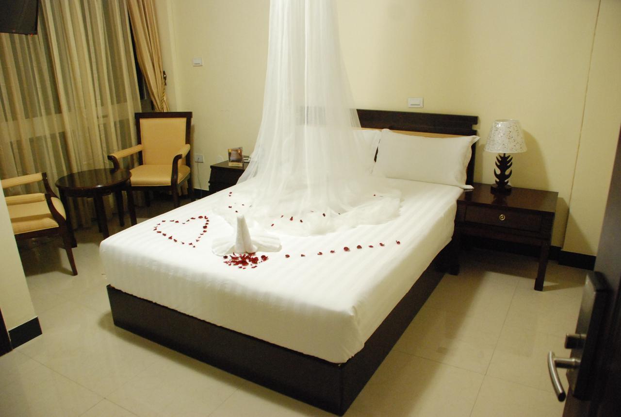 Asinuara Hotel Бахир Дар Екстериор снимка