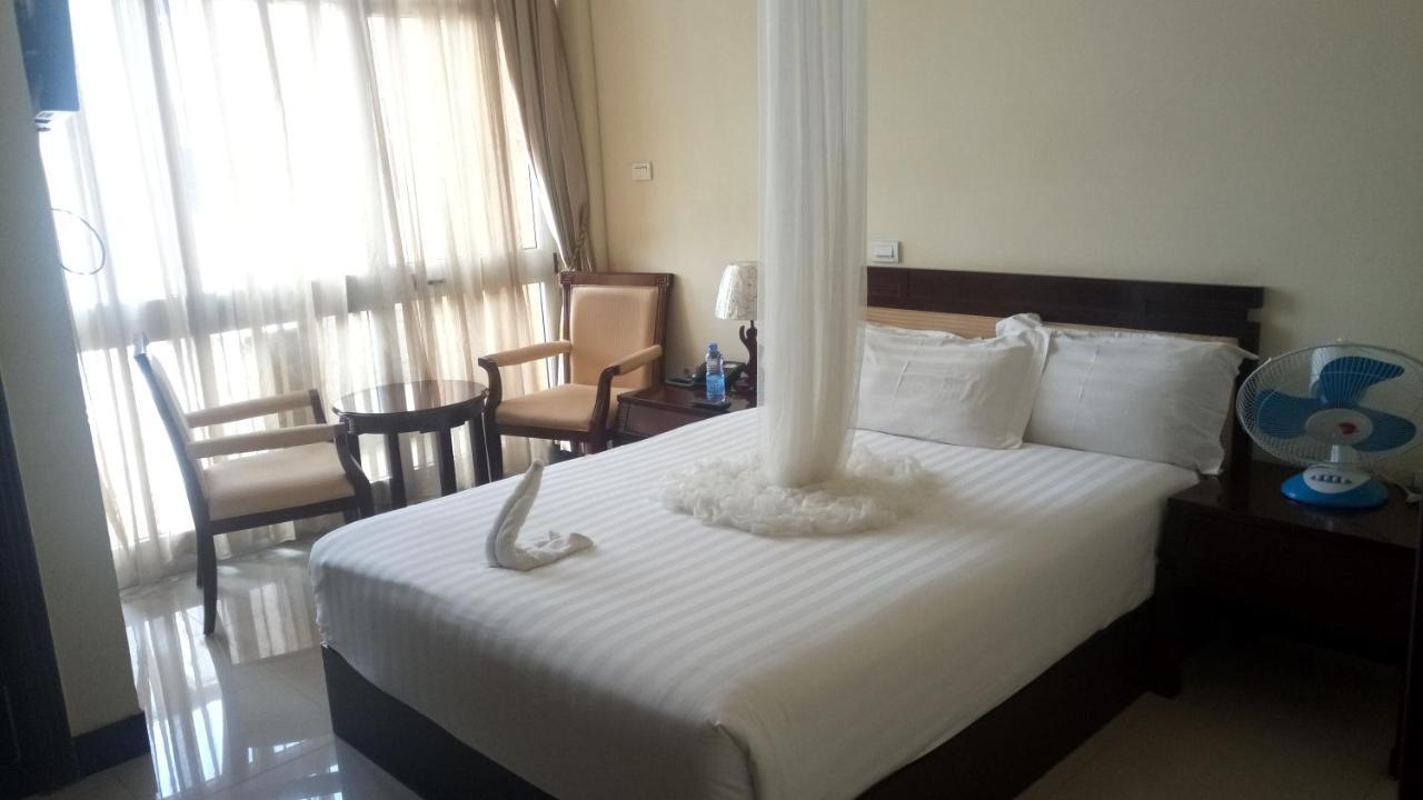 Asinuara Hotel Бахир Дар Екстериор снимка